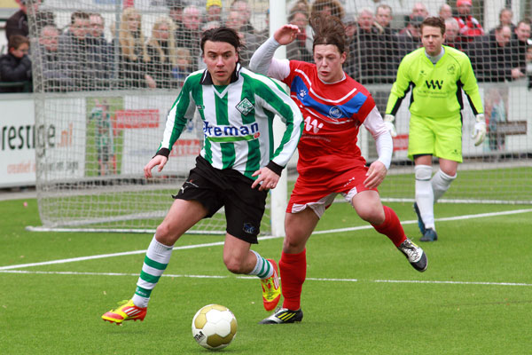 SC Genemuiden - v.v. Capelle (Foto Helmich Lubberts).